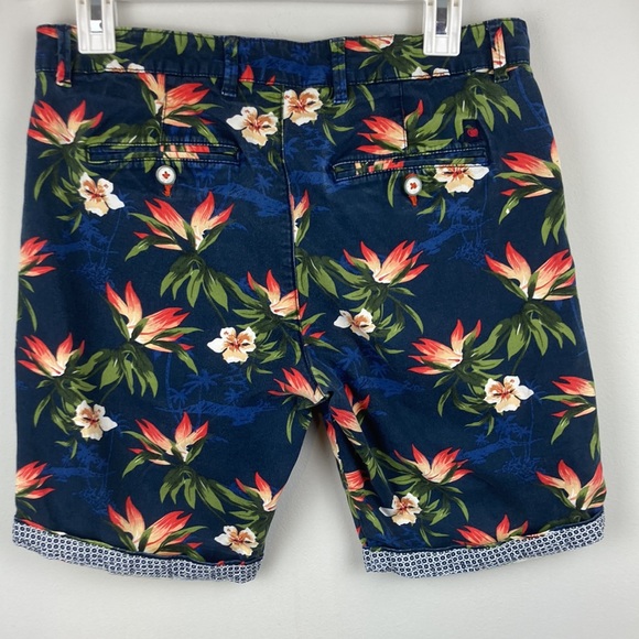 Men’s Floral Shorts - Picture 2 of 5